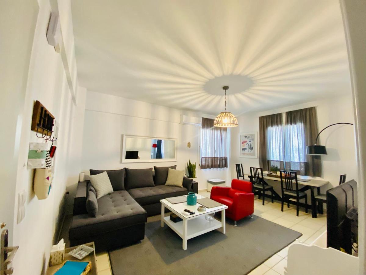 Gianna'S Apartment Central Aigio Cozy And Shining Exterior photo
