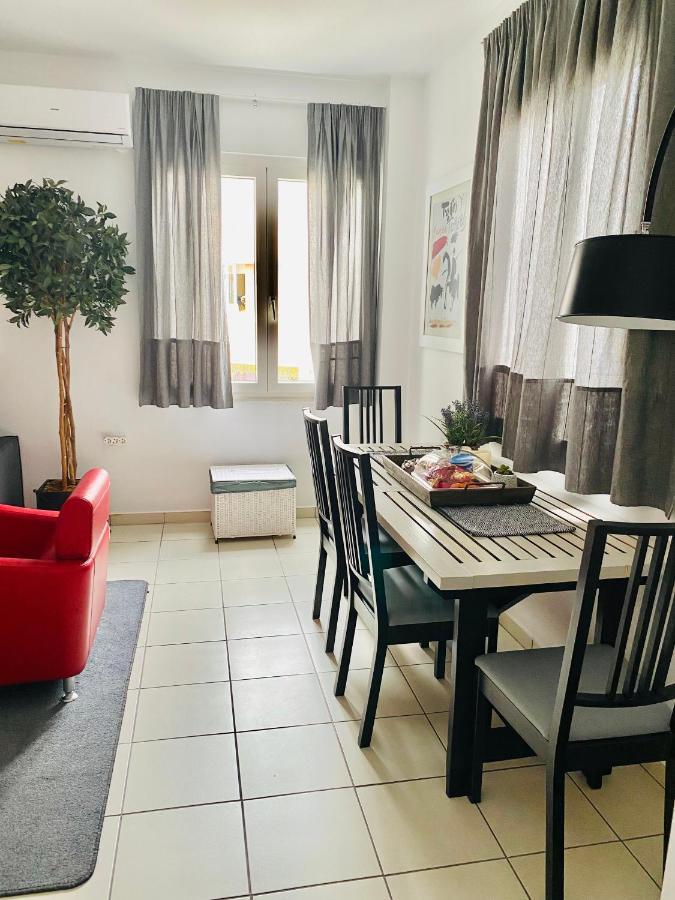 Gianna'S Apartment Central Aigio Cozy And Shining Exterior photo