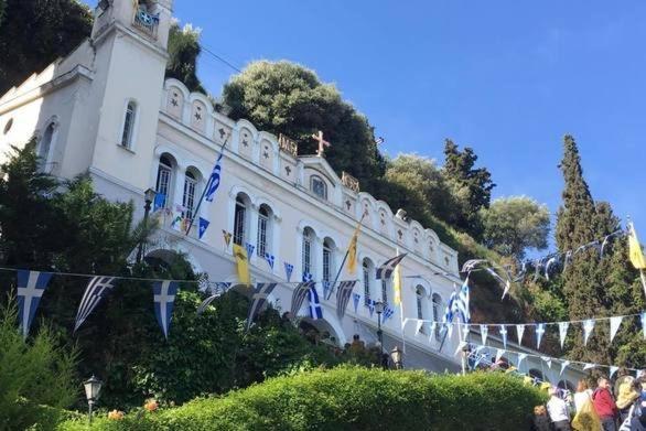 Gianna'S Apartment Central Aigio Cozy And Shining Exterior photo